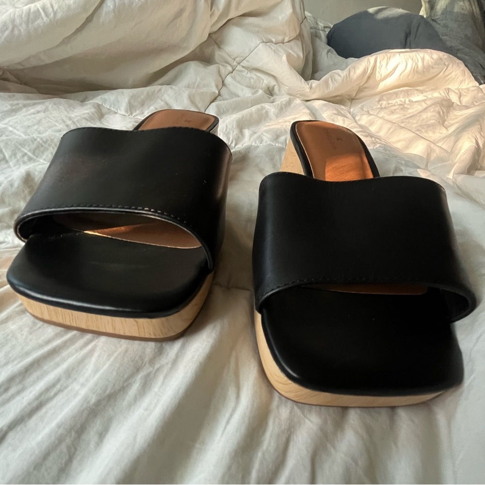 Nordstrom Caslon Ursula slip on sandals size 8M - Picture 3 of 13